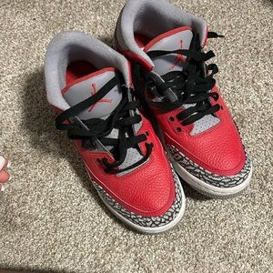 Jordan Retro 3 Red 6.5